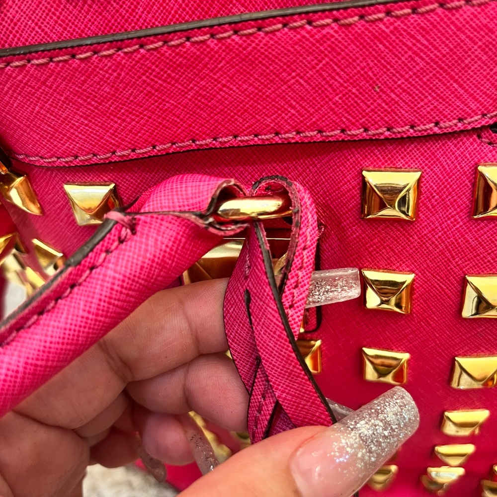 Authentic Hot pink gold studded, Michael Kors tote bag - Picture 3 of 5